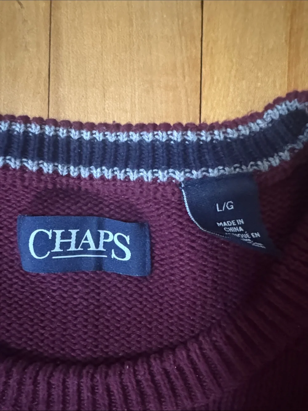 Chaps Men's Crewneck logo Sweater in Wine size L